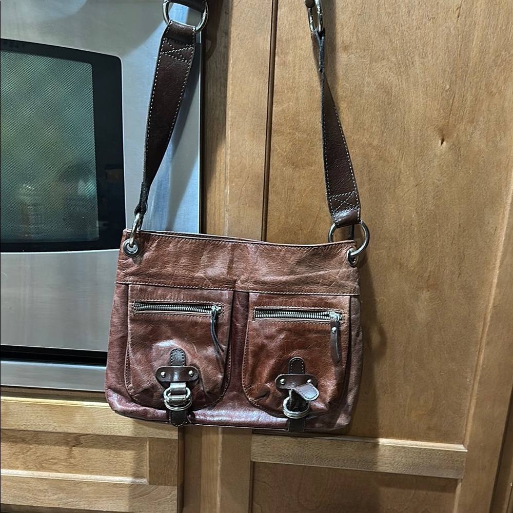 Beautiful brown leather Tano crossbody handbag shoulder bag